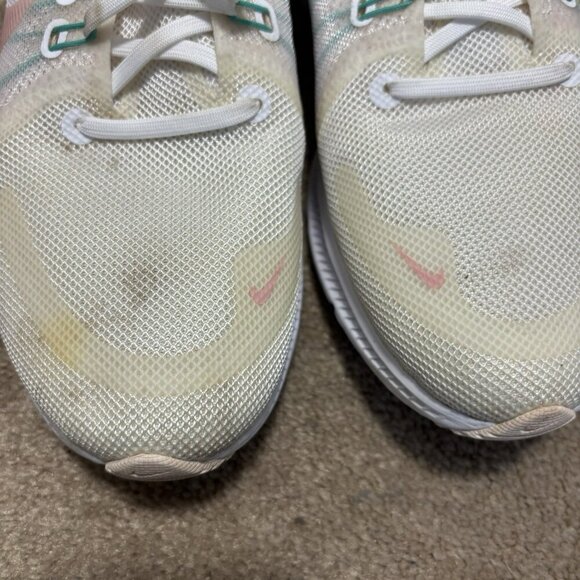 Size 11 Nike Quest 4 DA1106-105 Women's Mesh Running Shoes No Insoles - Picture 3 of 14